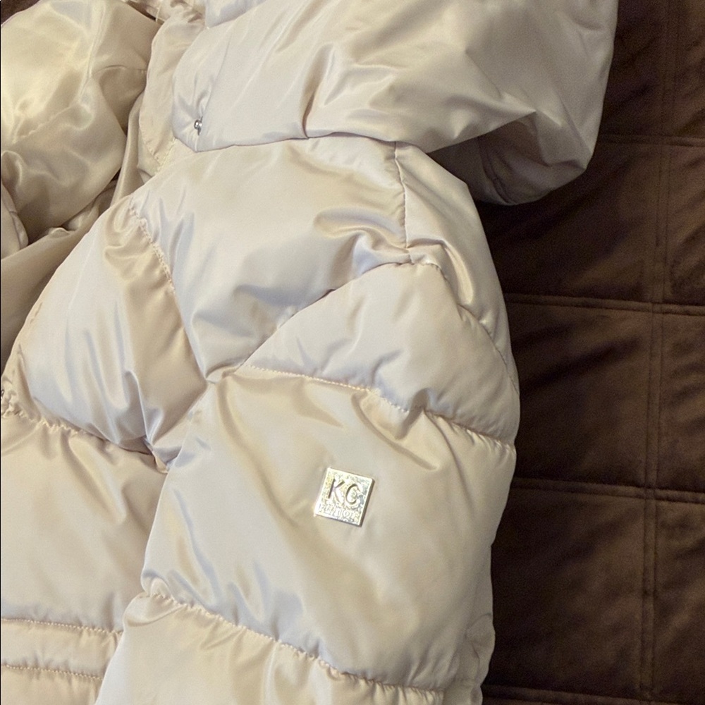 Kenneth Cole Cream Hooded Puffer Jacket - Picture 8 of 8